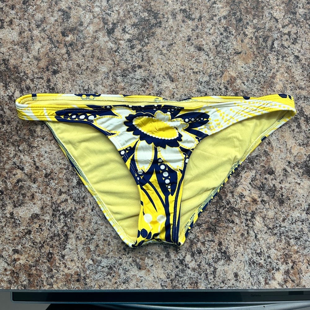 Volcom Bikini Bottoms, Size S/M NWOT